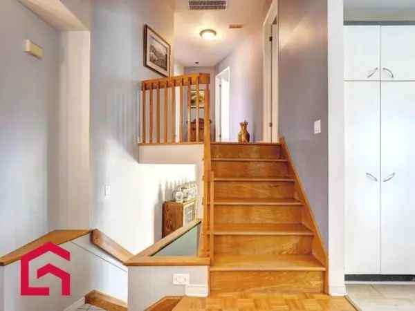 Family Home for Sale Laurentides Multi-Story House RH954