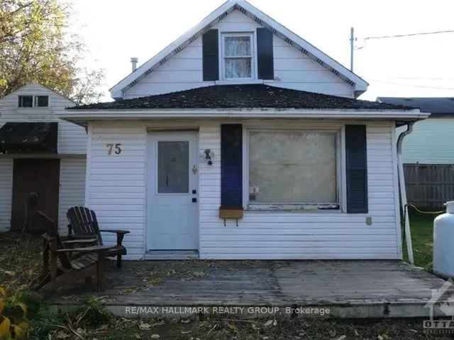 House For Sale in Brockville, Ontario