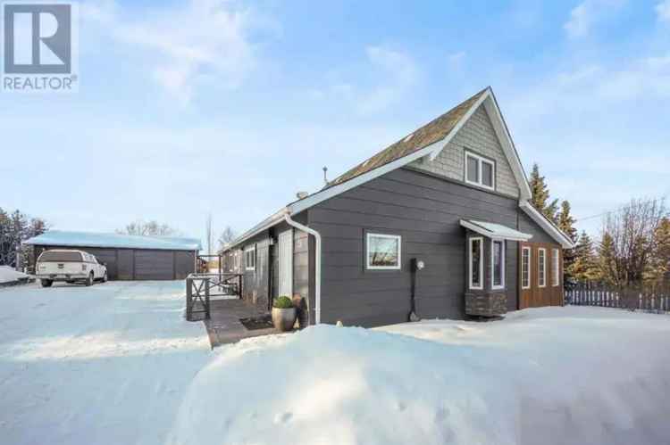 Beautiful Bungalow with Loft in Tees Alberta