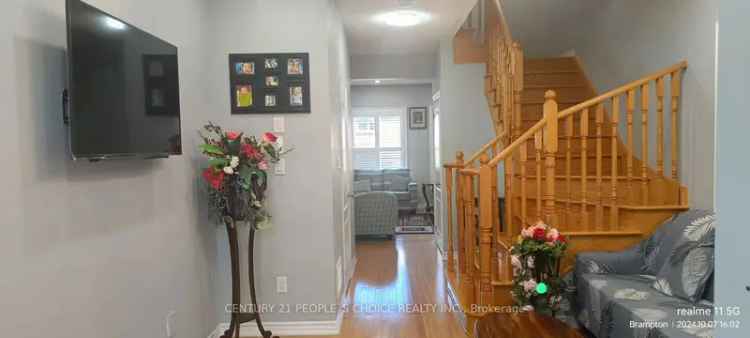 House For Sale in Brampton, Ontario