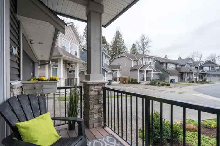 3 Bedroom Home in Bertrand Creek  Large Lot and Private Backyard