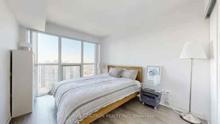 Condo For Sale in Vaughan, Ontario