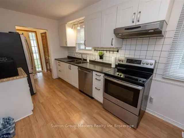 House For Sale in Kingston, Ontario