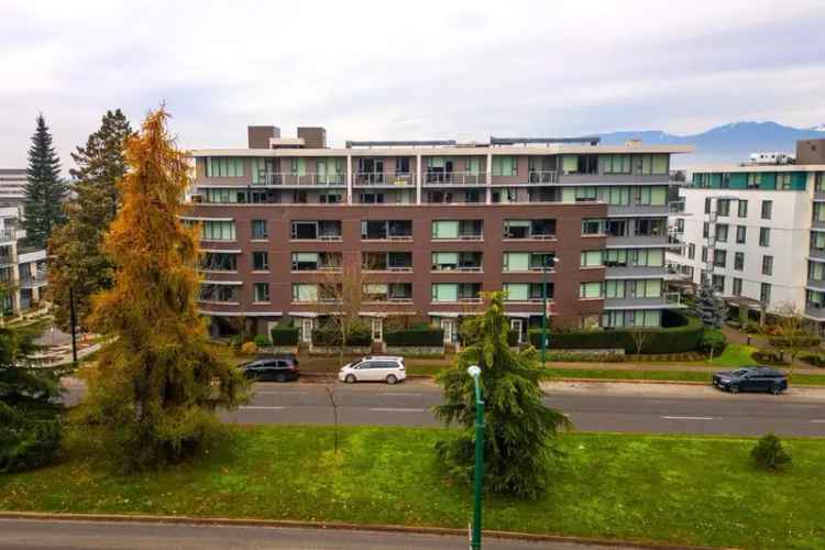 Cambie Condo for Sale in Empire at Queen Elizabeth Park Vancouver