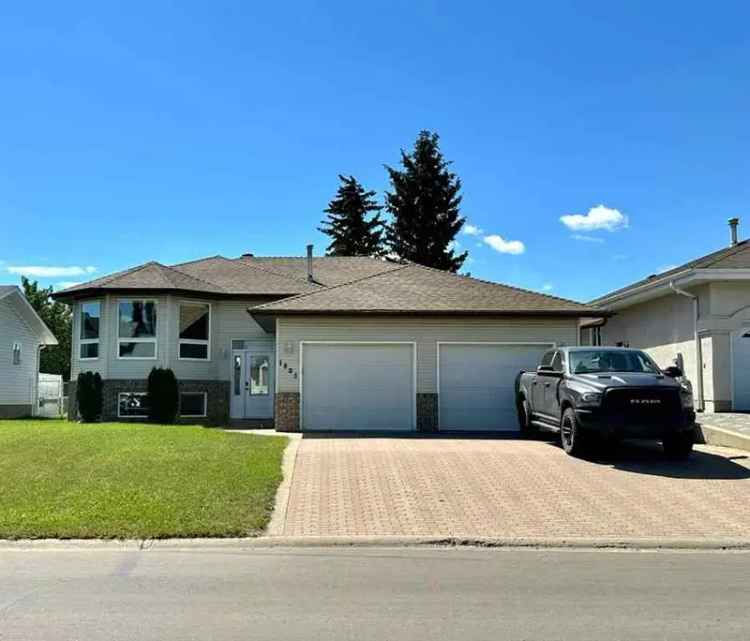 House For Rent in Town of Carstairs, Alberta