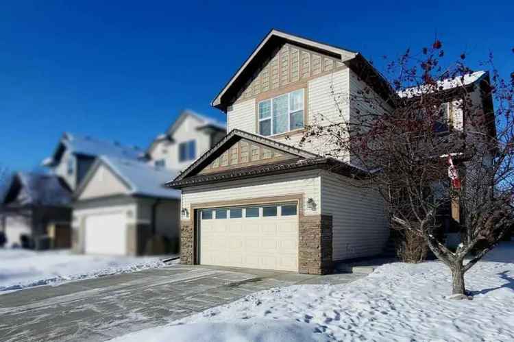 2340 Sqft 2 Story Home in Okotoks with Finished Basement and Park Views