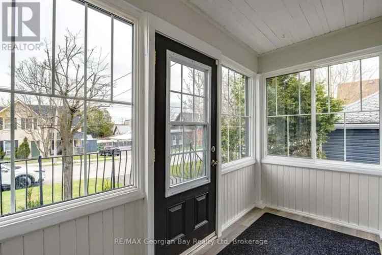 Midland Family Home - 3+ Bedrooms, Updated, Large Lot