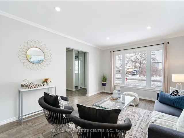 Stunning Semi-Detached Home in Valley Park Stoney Creek