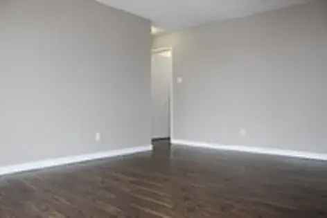 Rent Apartment in Edmonton with Balcony and Modern Amenities