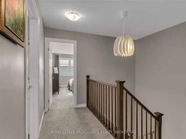 Fabulous Tamarack Townhome in Woodhaven 1600 Sq Ft 3 Beds 2 Baths