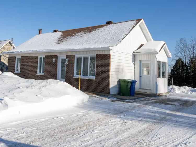 Bungalow for sale, 18, Rue Maisonneuve, Saint-Hilarion - Proprio Direct