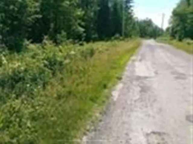 Building Lot in Riverside Pines with Crowe River Access