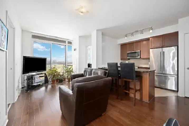 Rent 2 Bedroom Apartment Downtown Toronto with Amenities