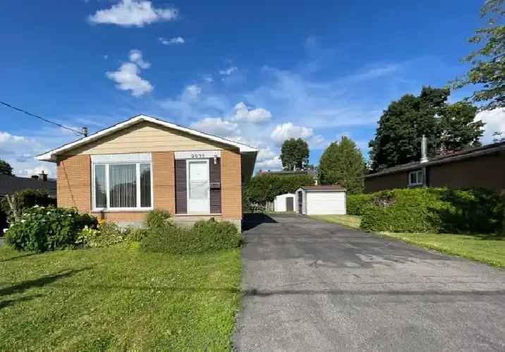 3 Bed 1 Bath Bungalow in Orleans - Available April 1st