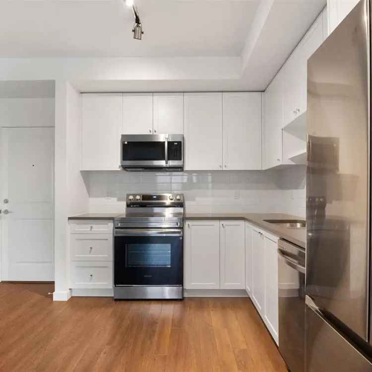 3 Bedroom Condo in Fleetwood Village Near Skytrain