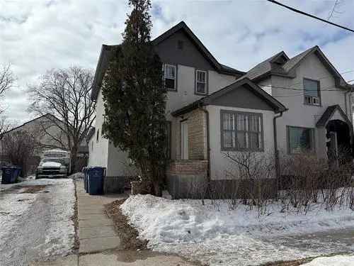 House For Sale In St. John'S, Winnipeg, Manitoba