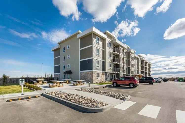 Rent Apartment in Lethbridge with Various Amenities Near Parks and Schools