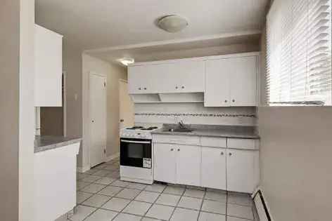 1 room apartment of 83 m² in Edmonton