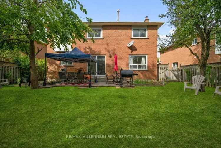 House For Sale in Whitby, Ontario