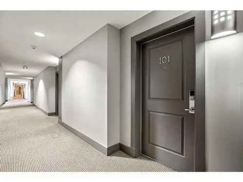 Lower Mount Royal Condo for Sale - 2 Bed, 2 Bath Corner Unit