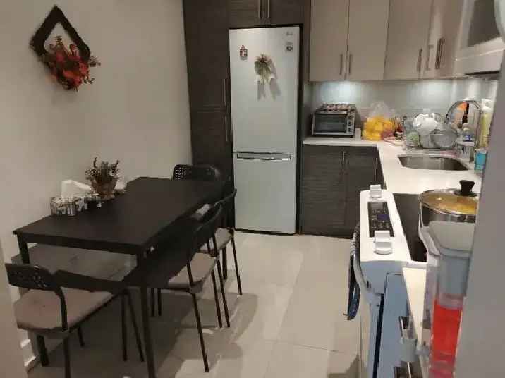 Rent Apartment in Outremont with Beautiful View and Renovated Features