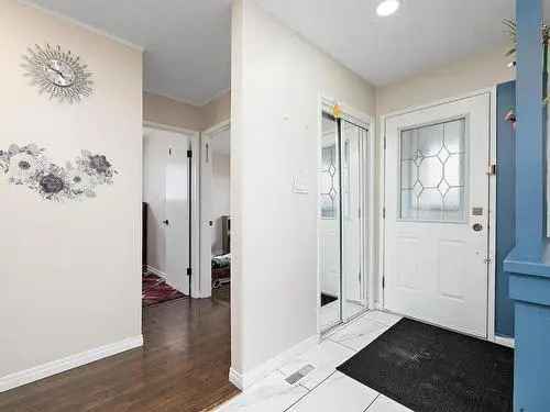 Spacious Bungalow in Caernarvon, Edmonton