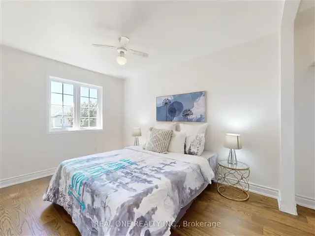 House For Sale in Toronto, Ontario