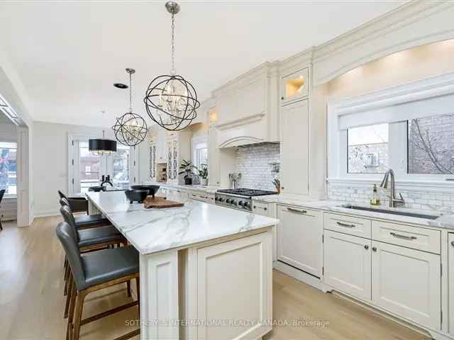 House For Sale in Vaughan, Ontario