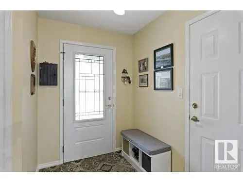 Immaculately Updated Bungalow Townhouse