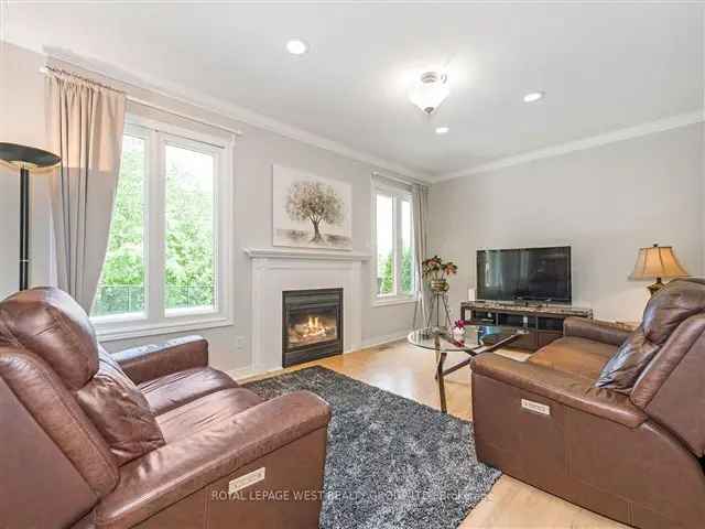 Exquisite Bolton Court Ravine Home Updated Kitchen Pool