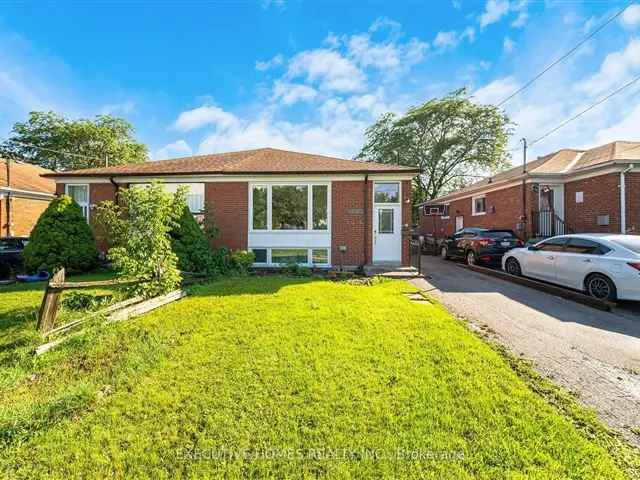 Stunning 3 2 Bedroom Semi-Detached Bungalow Near Square One