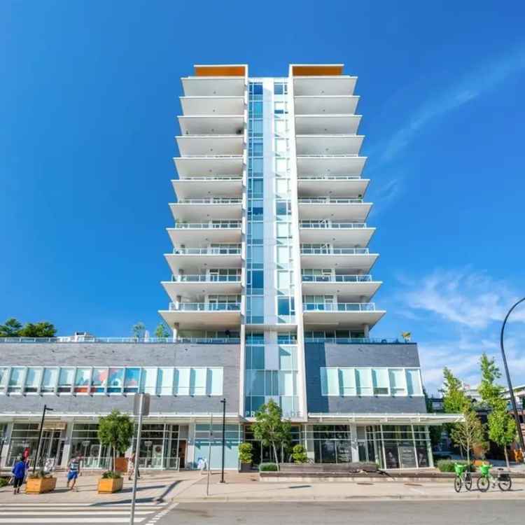 Luxury Waterfront 2 Bed 2 Bath Condo at Polygon's Promenade