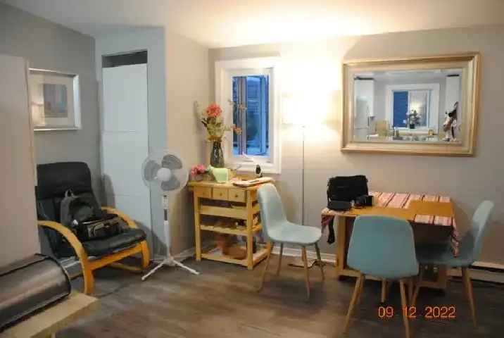 2BDR apartment Hintonburg, Feb 15th/March 1st!