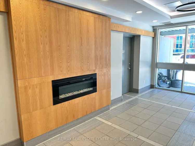 Condo For Sale in 258B, Sunview Street, Waterloo, Ontario