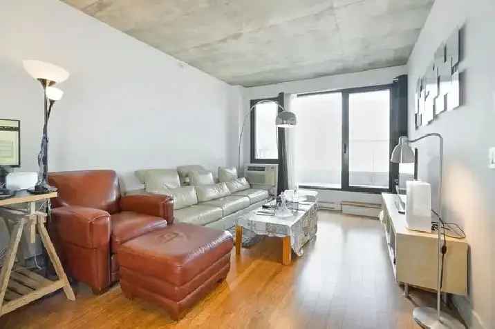 Furnished 1 Bedroom Apt Near Atwater July