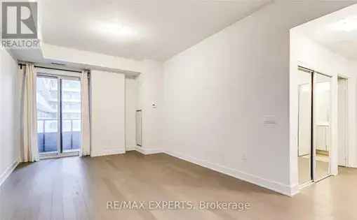 1 room apartment of 64 m² in Toronto