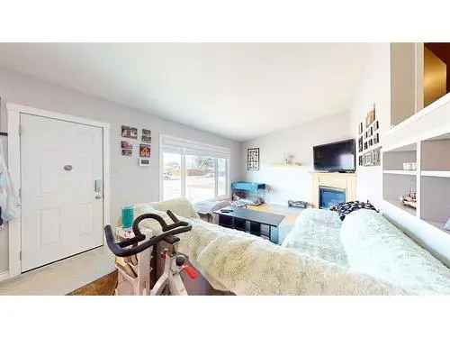 House For Sale In NW Crescent Heights, Medicine Hat, Alberta