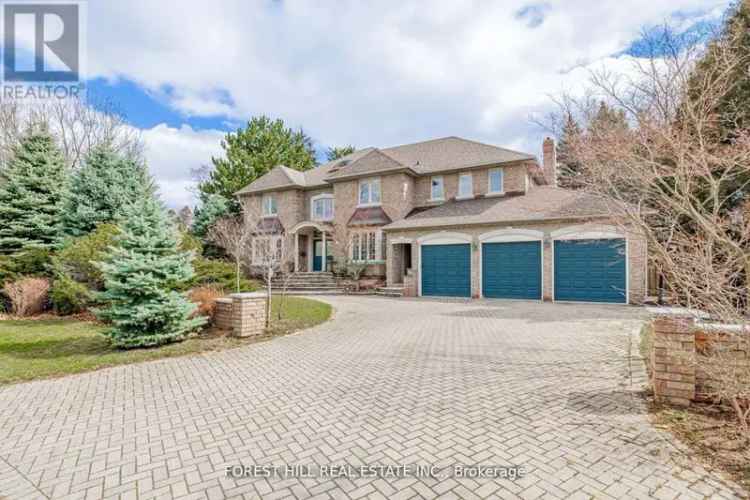 Luxury Family Home in St Andrews Neighbourhood