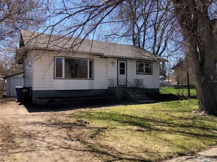 121 Charter Avenue Canora SK 3 Bedroom Bungalow For Sale