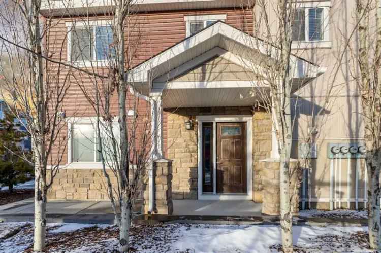 4 Bed 3 Bath Corner Townhome in Skyview Ranch