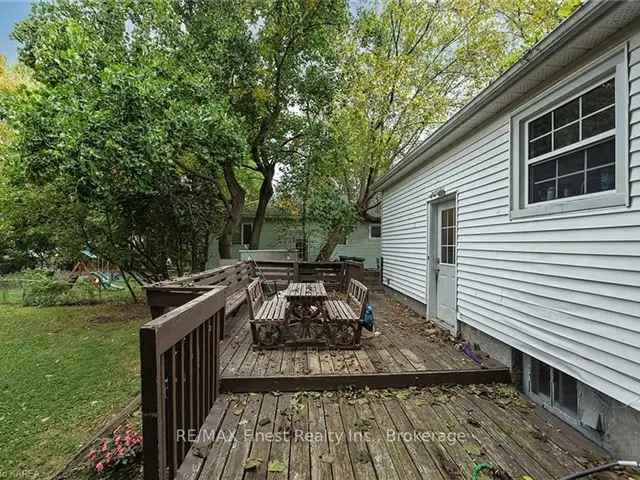 796 Portsmouth Avenue Bungalow: Modern Upgrades Timeless Charm