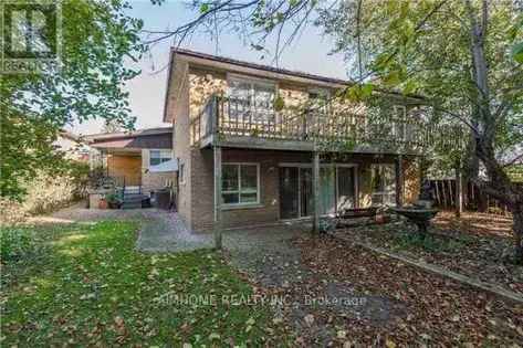 4 rooms house of 734 m² in Toronto