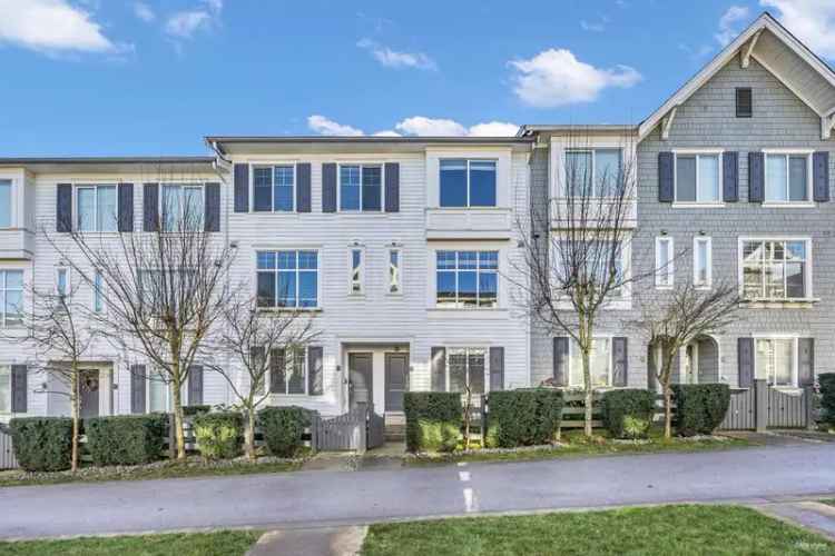 Condo For Sale in Surrey, British Columbia