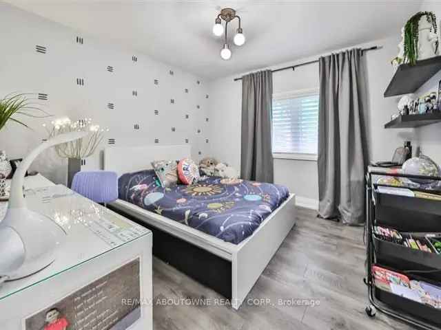 Stunning Updated Home in Gordon Woods Mississauga