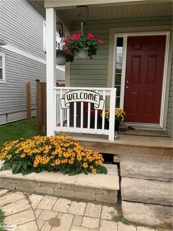 House For Sale in Bracebridge, Ontario