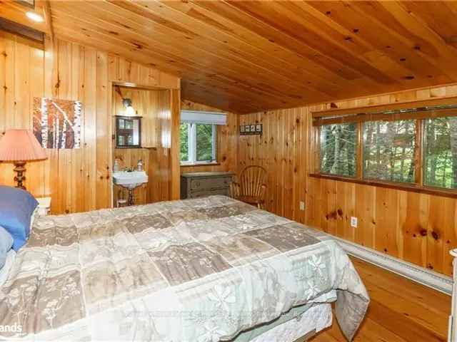 3 Season Family Cottage on Lynx Lake - 3 Beds, 2 Baths, Large Garage