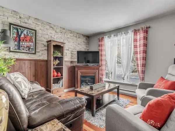 Bungalow for Sale Quebec North Shore RB779