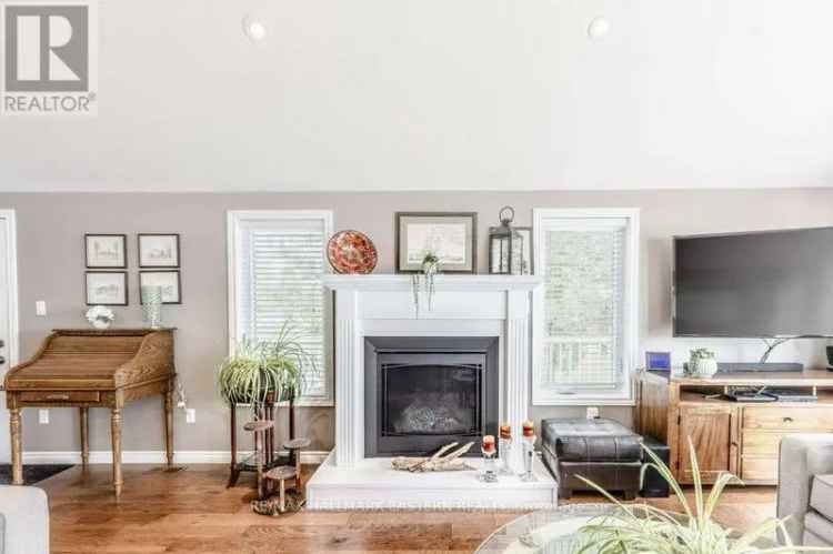Rice Lake Waterfront Home - 4 Season, Fully Renovated