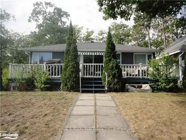 House For Sale in Wasaga Beach, Ontario