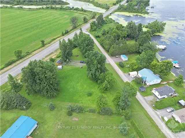 Dream Home Corner Lot Across Rideau River